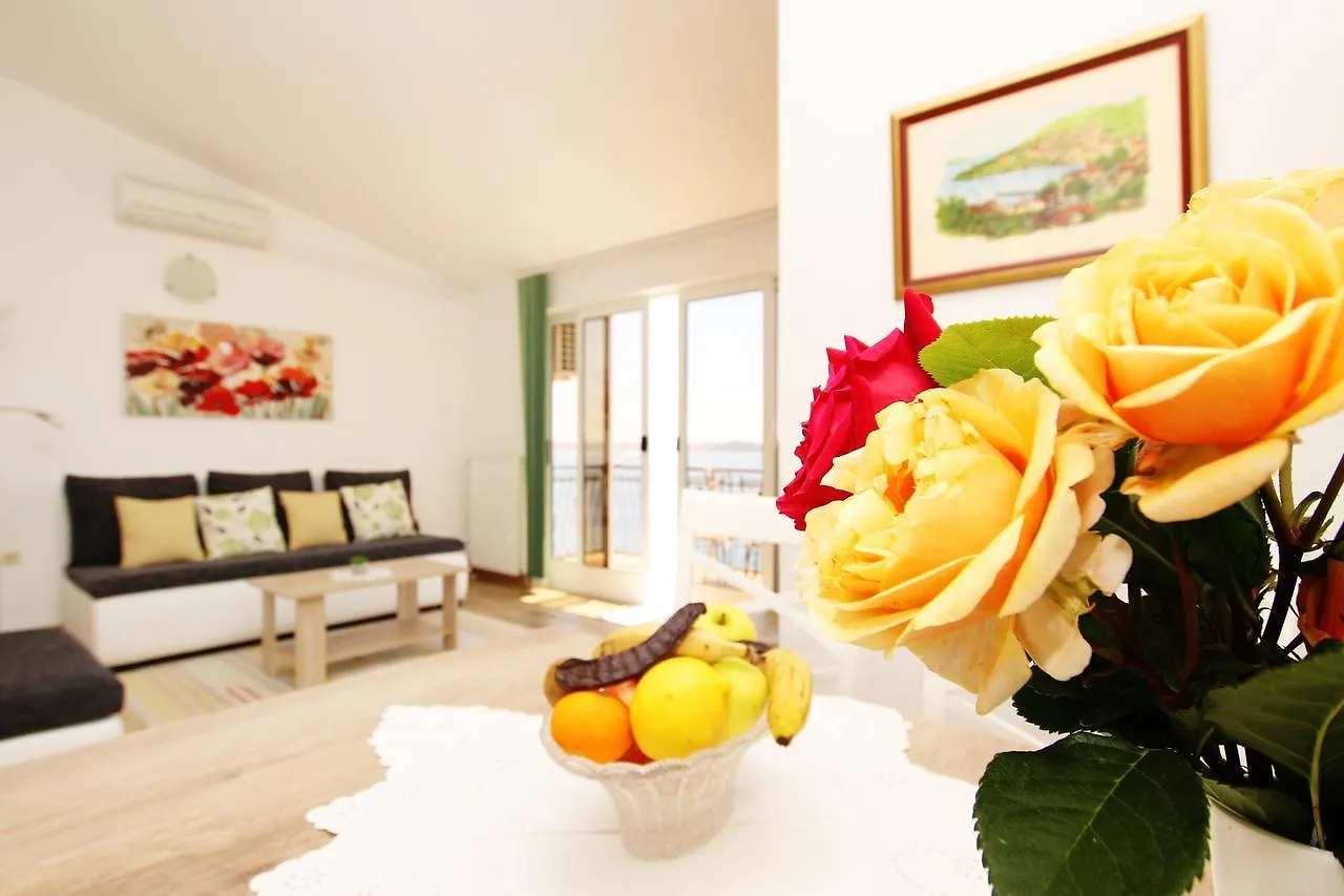 Apartments Tomi & Ivana Trogir Kroatien
