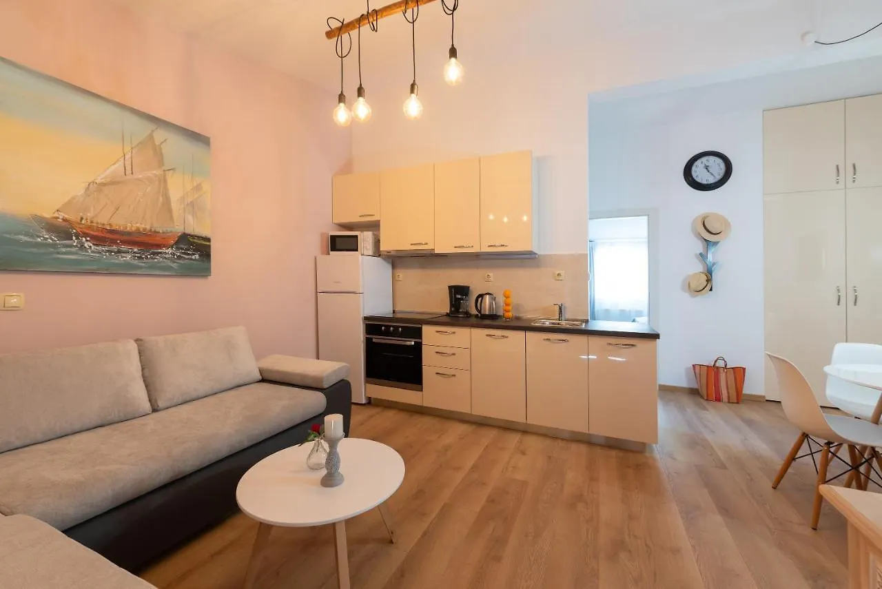 Apartments Tomi & Ivana Trogir
